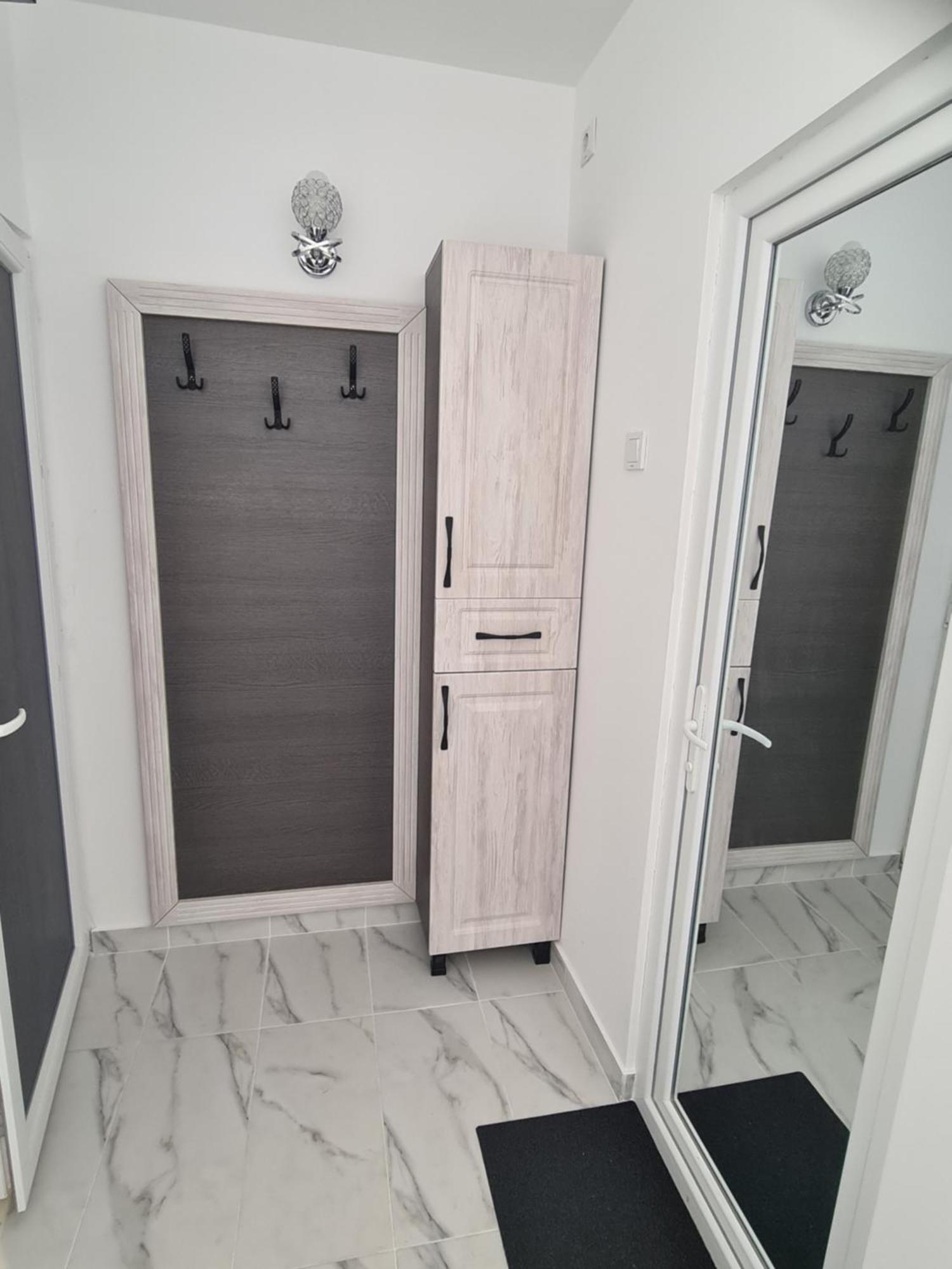 Danube Home Ostrovu Corbului Ngoại thất bức ảnh